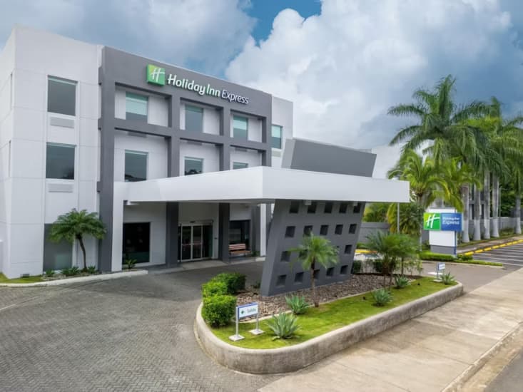 Host hotel, San José — photo 1
